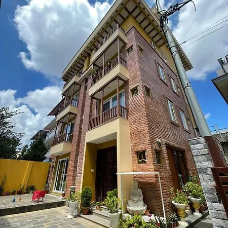 Munus Travel Home Is "A Peaceful Home Away From The City"-2